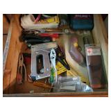 4 DRAWERS OF KITCHEN UTENSILS AND PANS 4 DRAWERS OF KITCHEN UTENSILS AND PANS
