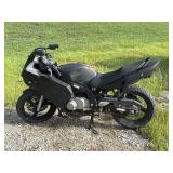 2004 SUZUKI GS 500F TMU RUNS 48CC POLICE PAPER WOR 2004 SUZUKI GS 500F TMU RUNS 48CC POLICE PAPER WOR