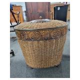 ASIAN DESIGN LAUNDRY BASKET WITH LID ASIAN DESIGN LAUNDRY BASKET WITH LID