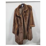 FULL LENTH LADIES MINK COAT - GROSVENOR, CANADA FULL LENTH LADIES MINK COAT - GROSVENOR, CANADA