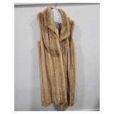 SLEEVELESS FULL LENGTH FUR COAT SLEEVELESS FULL LENGTH FUR COAT
