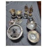 COLLECTION OF SILVER PLATE TABLE ITEMS - COLLECTION OF SILVER PLATE TABLE ITEMS -