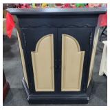DOUBLE DOOR CONSOLE CABINET DOUBLE DOOR CONSOLE CABINET