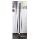 2 STEEL BARS & LONG HANDLE BRUSH