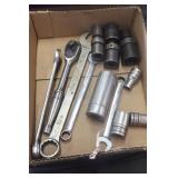 SNAP ON AND MAC TOOL VARIETY