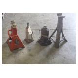 2 JACK STANDS, 2 BOTTLE JACKS