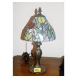 SMALL TIFFANY STYLE LAMP