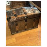 VINTAGE CAMELBACK TRUNK - NO KEY