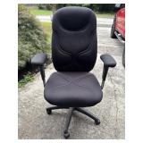 ROLL AROUND OFFICE CHAIR