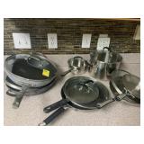 8 PC CALPHALON COOKWARE