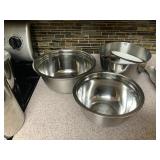 3 MIXING BOWLS