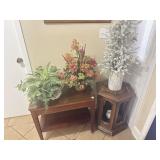 2 END TABLES & 3 FLORAL ARRANGEMENTS