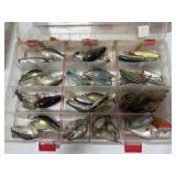 40 CRANKBAITS IN A STOWAWAY BOX