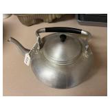 KNOBLER ALUMINUM TEA POT
