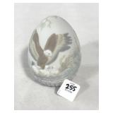 1997 LLADRO PORCELAIN EGG - "EAGLE"