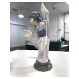 LLADRO MADAME BUTTERFLY PORCELAIN FIGURE 12" TALL