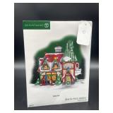 NORTH POLE SERIES - HATLY HALL - DEPT 56