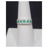 14K WHITE GOLD AND GREEN STONE RING -