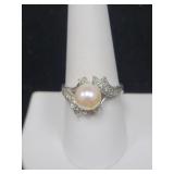 10K WHITE GOLD AND PEARL RING - SIZE: 9