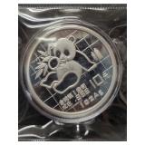 1989 CHINESE PANDA 1 OZ SILVER ROUND - WITH BOX -