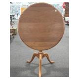 REPRODUCTION QUEEN ANNE STYLE TILT TOP TEA