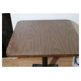 Pedestal Table 30x30x30