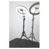 Light Ring for Mobile Phone Pictures on Tri-Pod