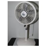 Lasco 20in Pedestal Fan
