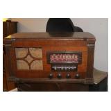 1940S FIRESTONE AIRCHEIF RADIO