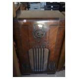 PHILCO 37-116 CONSOLE RADIO