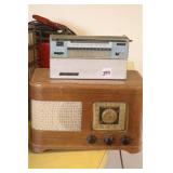 2 NON WORKING VINTAGE RADIOS