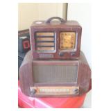 2 NON WORKING TABLE RADIOS