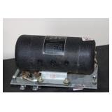 SIGNAL CORPS DYNAMOTOR DM-37-D