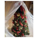 4 FT. DECORATED CHRISTMAS TREE