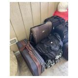 ASSORTED LUGGAGE RY ON BAG'S