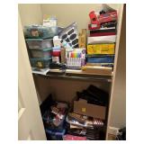 CRAFTING/OFFICE SUPPLIES - MULTI-COLORED SHARPIES,