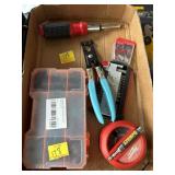 BOX OF SCREWS, RACHET SCREW DRIVER & BITS, DEWALT.