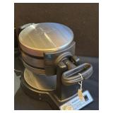 WARING PRO PROFESSIONAL DOUBLE WAFFLE MAKER
