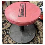 CRAFTSMAN ROLL AROUND WORK STOOL