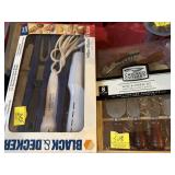 BLACK & DECKER SLICE RIGHT ELECTRIC KNIFE SET.....