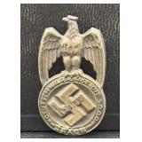WWII GERMAN POLICE VISOR CAP EAGLE BADGE -