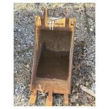 JOHN DEERE 12' BACKHOE BUCKET