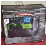 RADIO SHACK EMERGENCY CRANK RADIO
