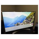 56" LG TV - WORKS - & ENTERTAINMENT CENTER