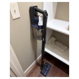 SHARK PET PRO CORDLESS STICK VACUUM