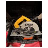 DEWALT 7-1/4" CORDED CIRCULAR SAW (DW364) W/ CARRY