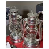 (2) FEUERHAND BABY SPECIAL 276 HURRICANE LANTERNS
