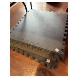 SET OF INTERLOCKING FOAM FLOOR MATS - 8 PIECES
