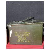 METAL AMMO STORAGE CONTAINER & CONTENTS -