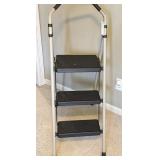 3-STEP FOLDING LADDER STOOL